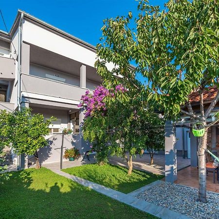 Apartments Luky Zadar Eksteriør billede