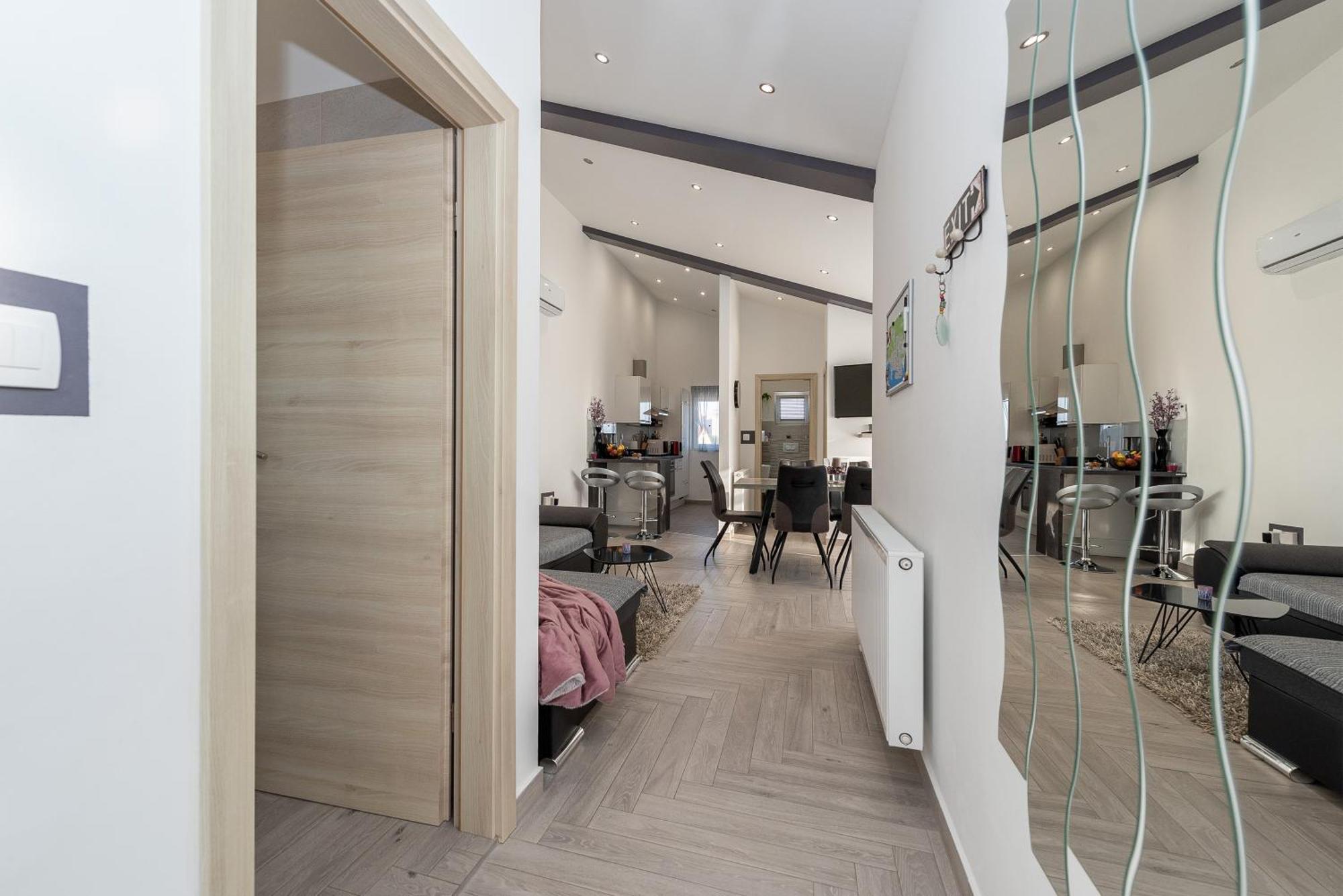 Apartments Luky Zadar Eksteriør billede