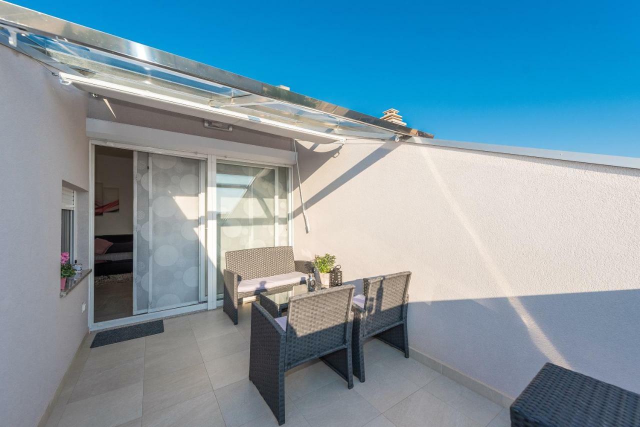 Apartments Luky Zadar Eksteriør billede
