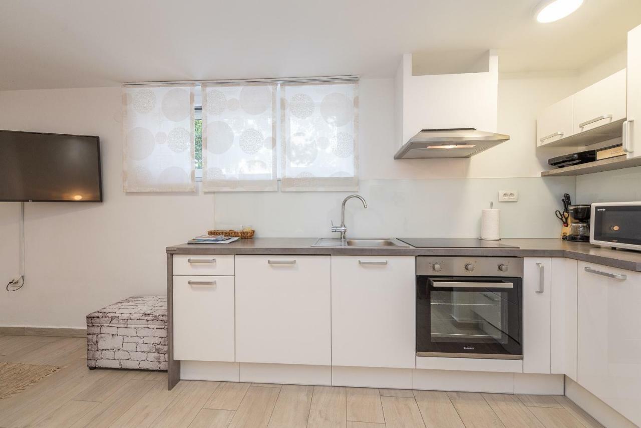 Apartments Luky Zadar Eksteriør billede