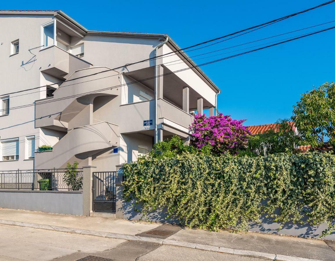Apartments Luky Zadar Eksteriør billede