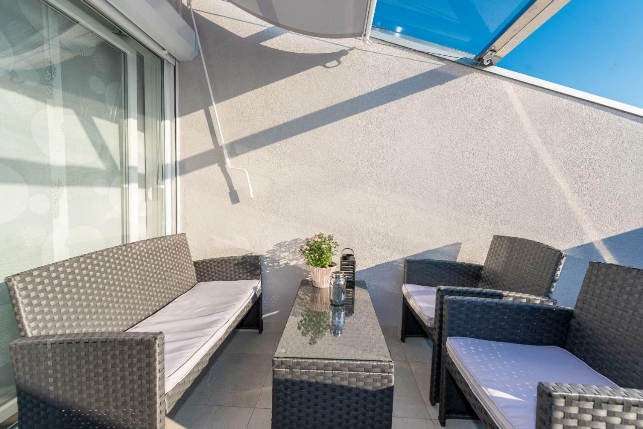 Apartments Luky Zadar Eksteriør billede