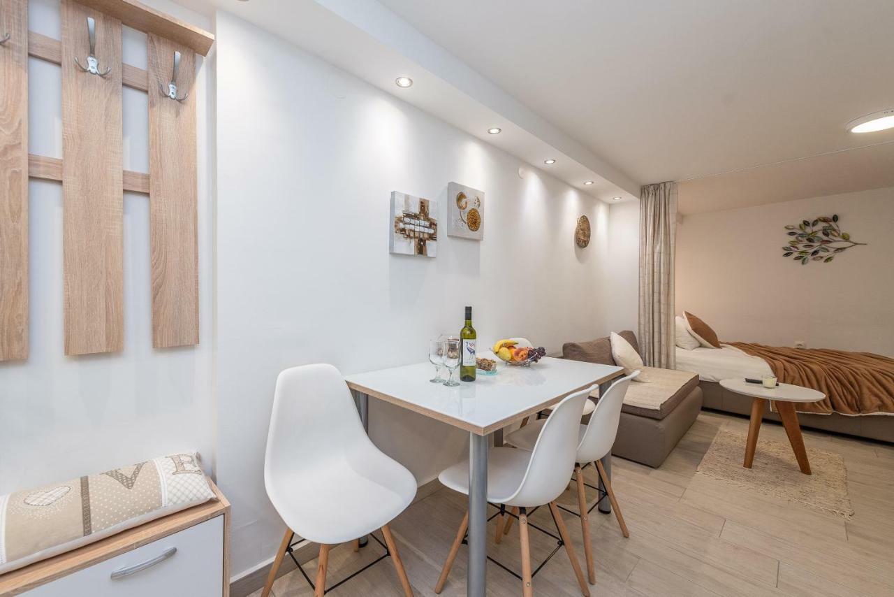 Apartments Luky Zadar Eksteriør billede